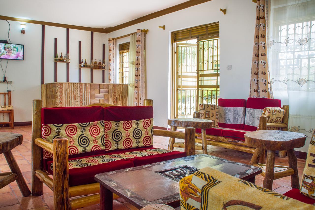 Queen Elizabeth Pvt Lodge Kichwamba Εξωτερικό φωτογραφία