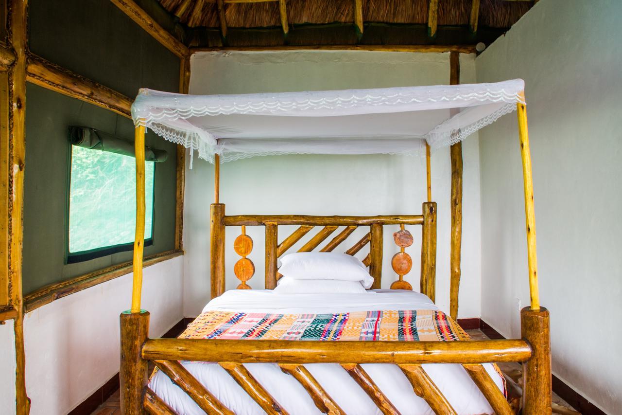 Queen Elizabeth Pvt Lodge Kichwamba Εξωτερικό φωτογραφία